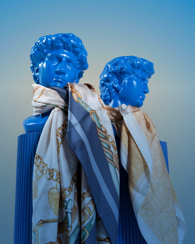 Foulard: l'eleganza che si muove
