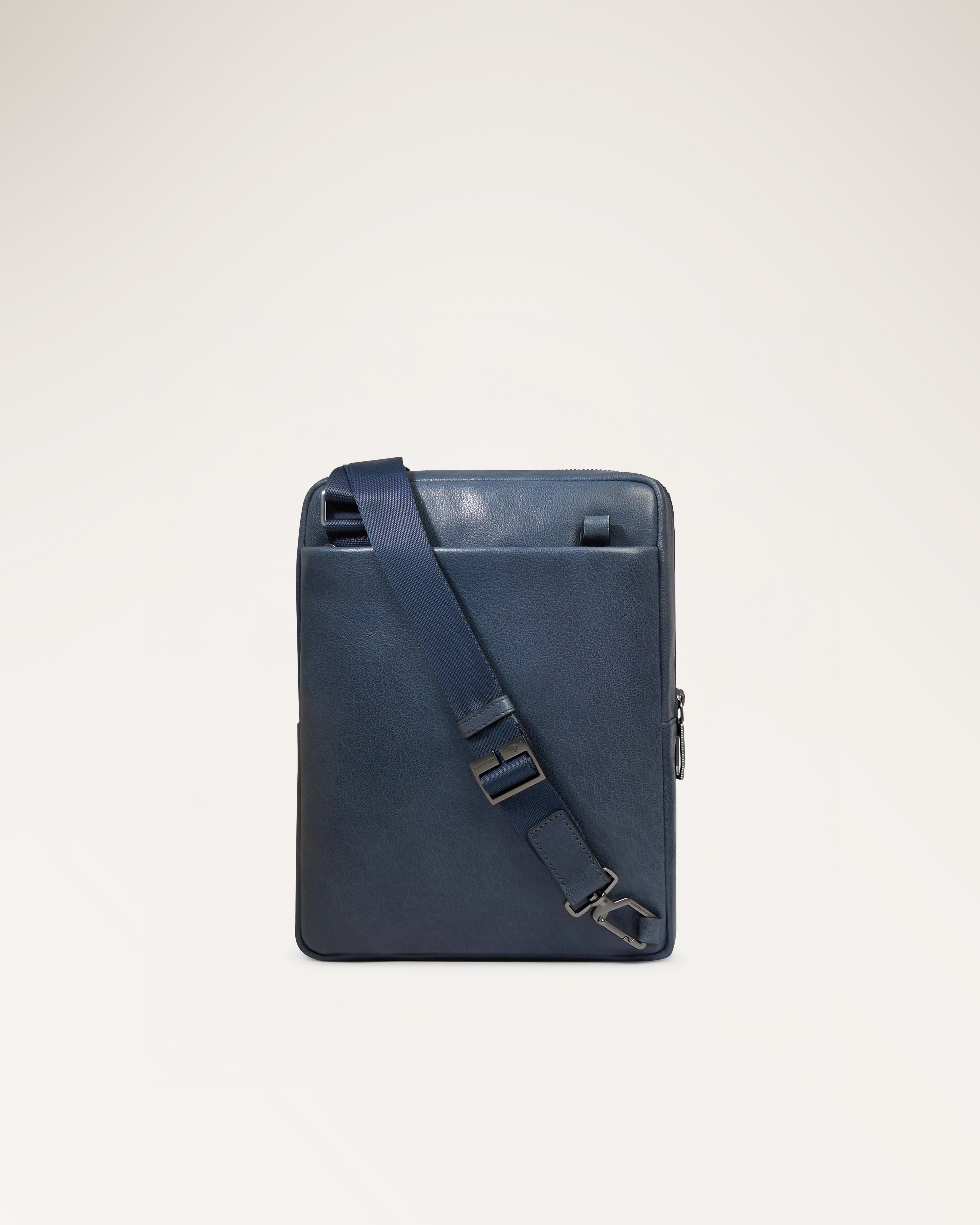 "11" iPad Leather Bag"