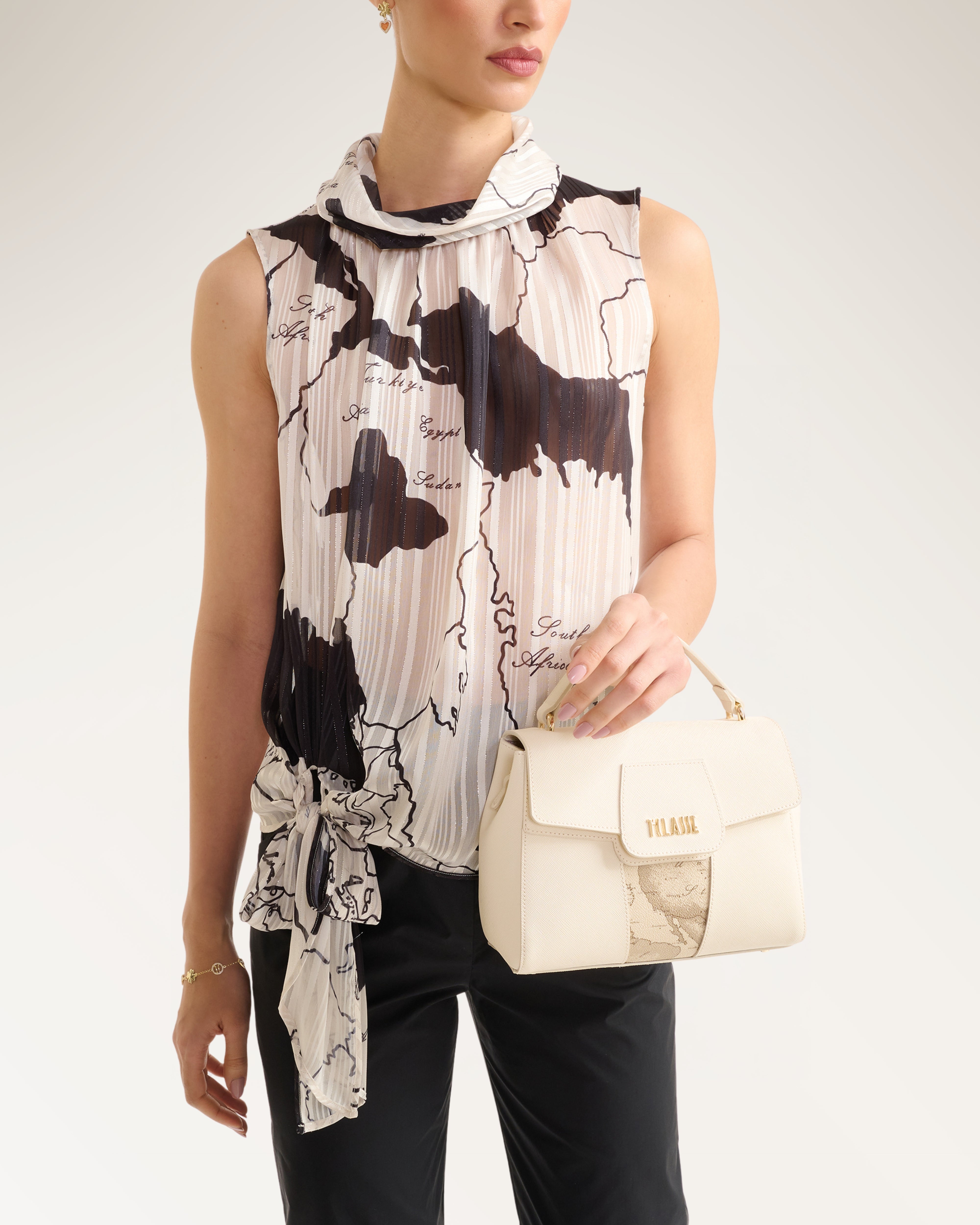 Shoulder Bag With Fl Avorio